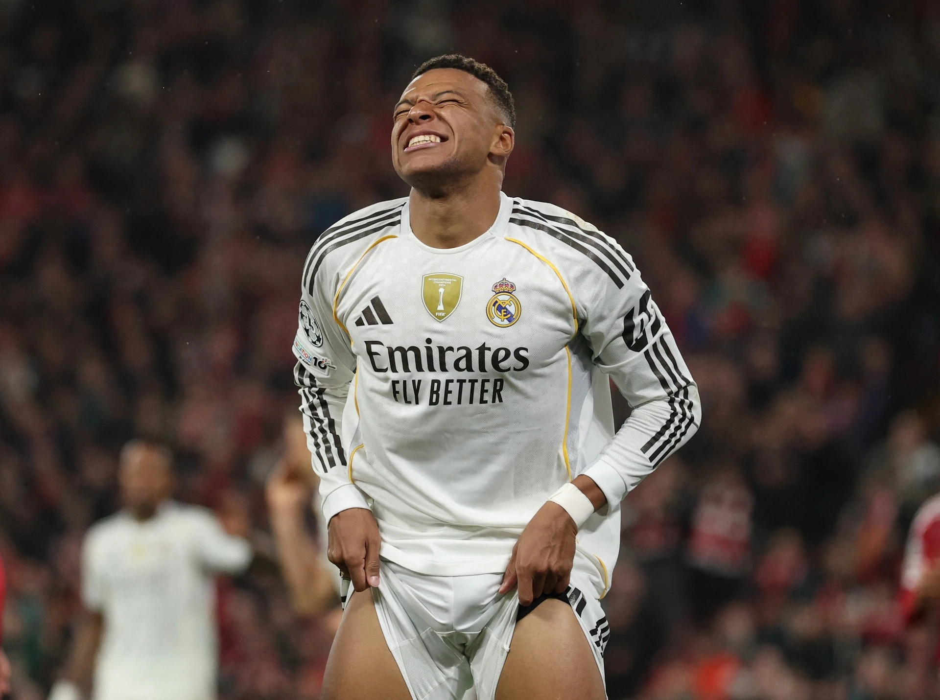 Real Madrid lại gục ngã ở Anfield