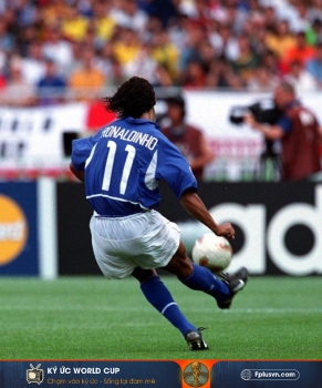 Ronaldinho và cú lừa với CĐV Anh